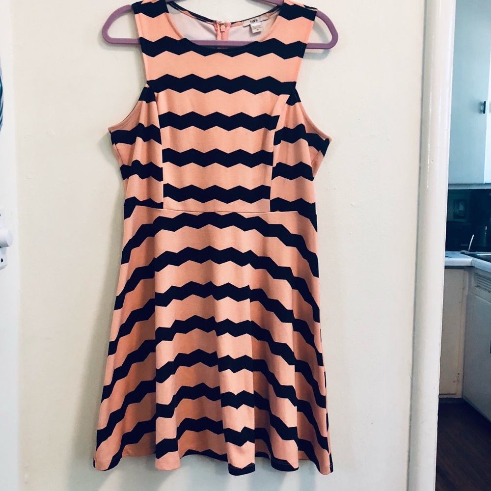 XL Bar III Apricot Chevron Patterned A-Line Dress